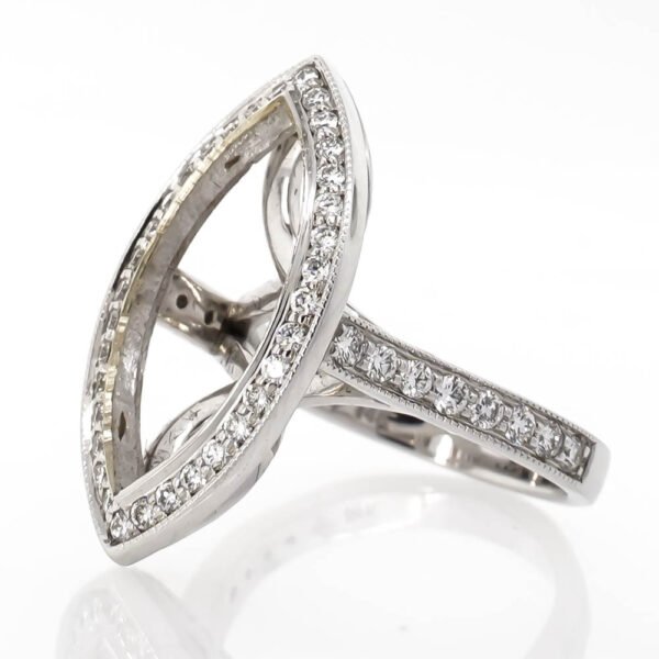 Fancy Shape Halo Ring Mounting