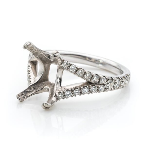 Gemstone Fashion Ring