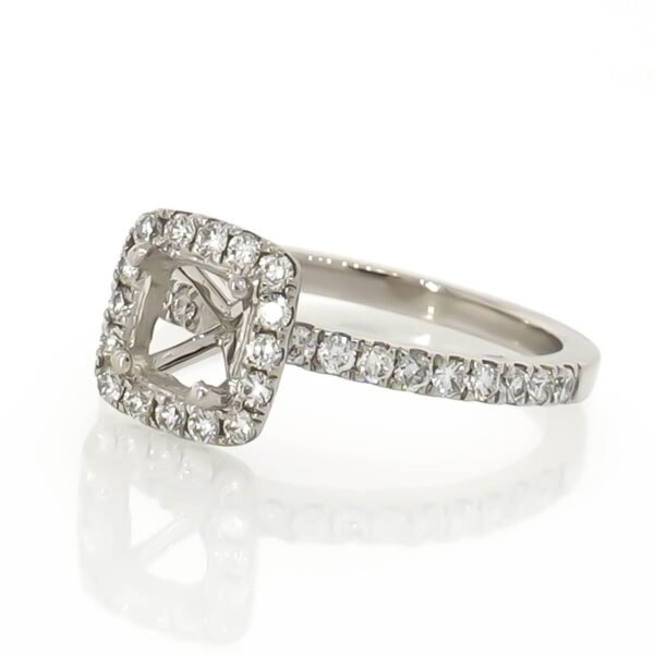 Fancy Shape Halo Ring Mounting