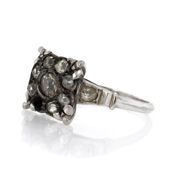 Antique Style Fashion Ring