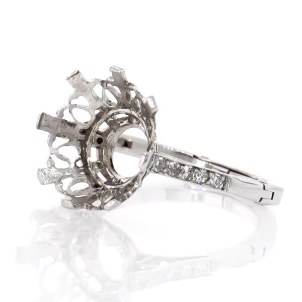 Antique Style Accented Ring Mounting