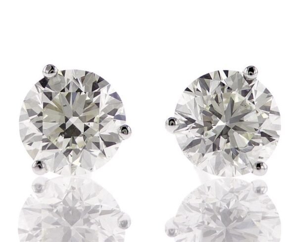 3-Prong Stud Earrings