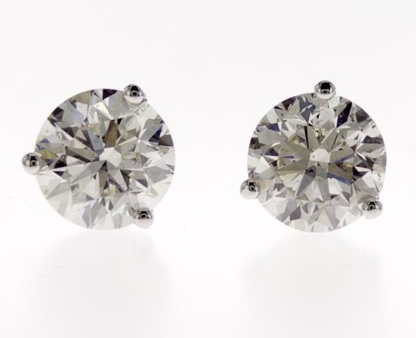 3-Prong Stud Earrings