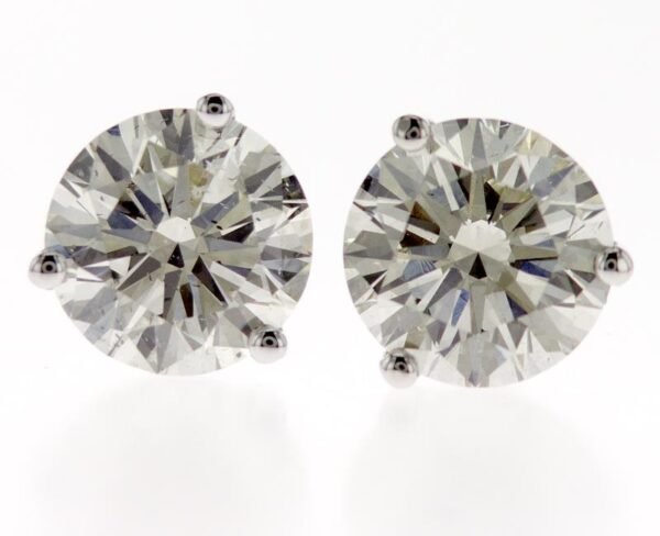3-Prong Stud Earrings