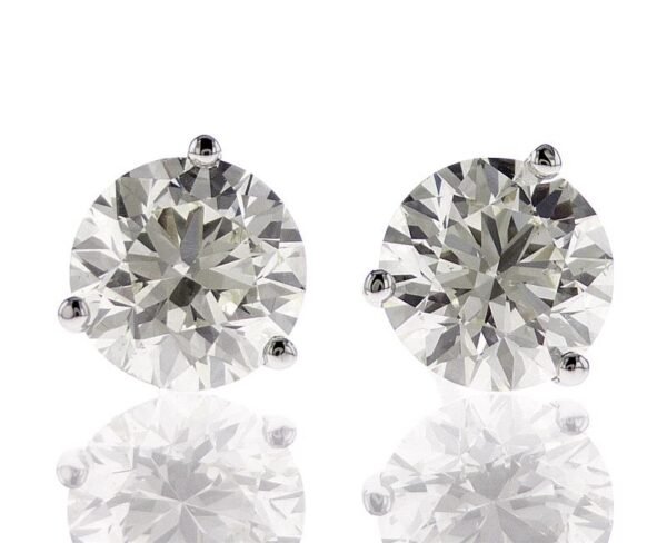 3-Prong Stud Earrings