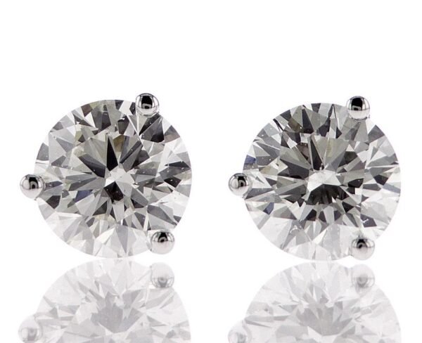 3-Prong Stud Earrings