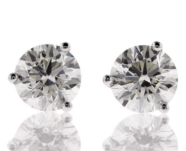 3-Prong Stud Earrings