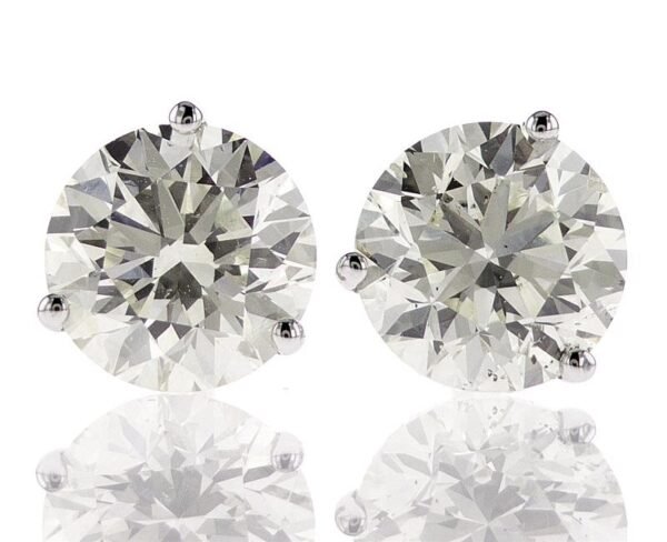 3-Prong Stud Earrings