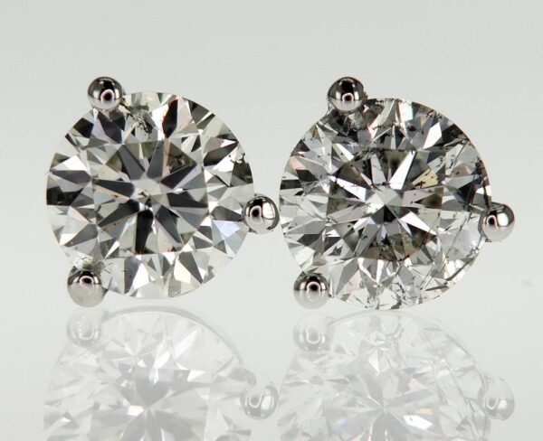 3-Prong Stud Earrings