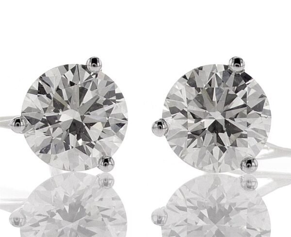 3-Prong Stud Earrings