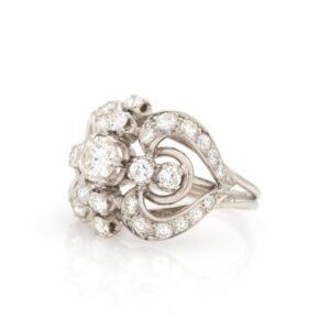 Antique Style Accented Ring