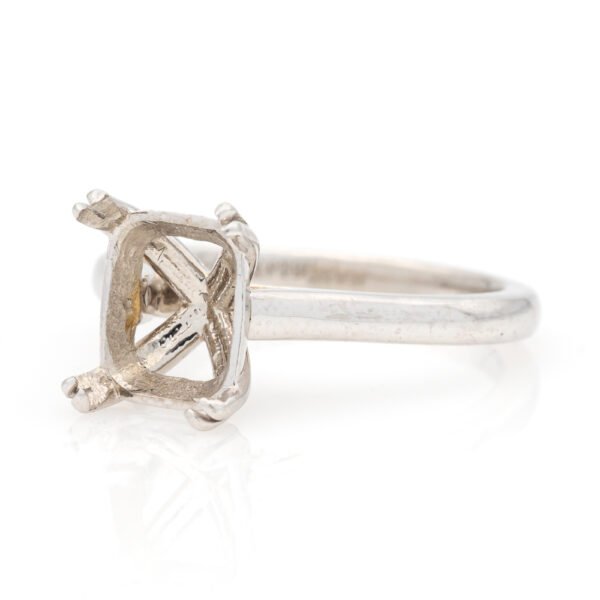 Cathedral Solitaire Ring Mounting
