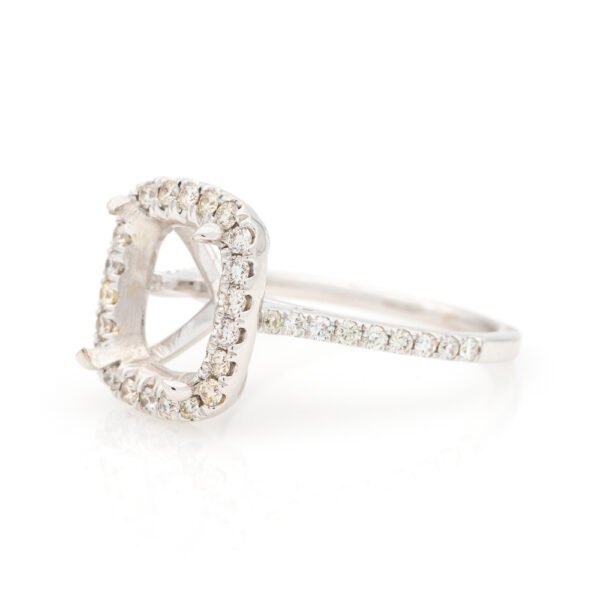 Fancy Shape Halo Ring Mounting