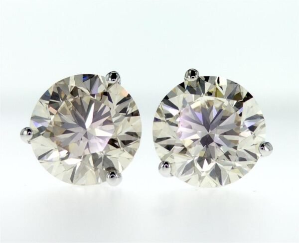 3-Prong Stud Earrings