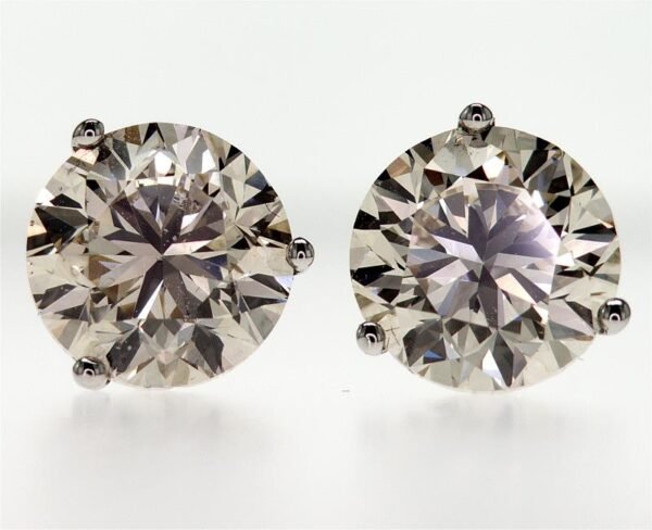 3-Prong Stud Earrings