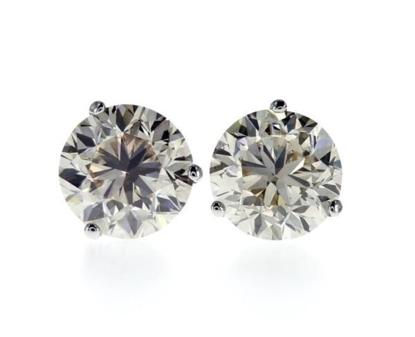 3-Prong Stud Earrings