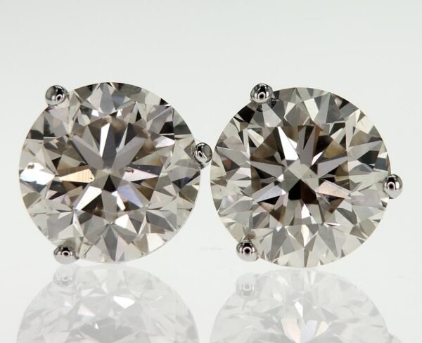 3-Prong Stud Earrings