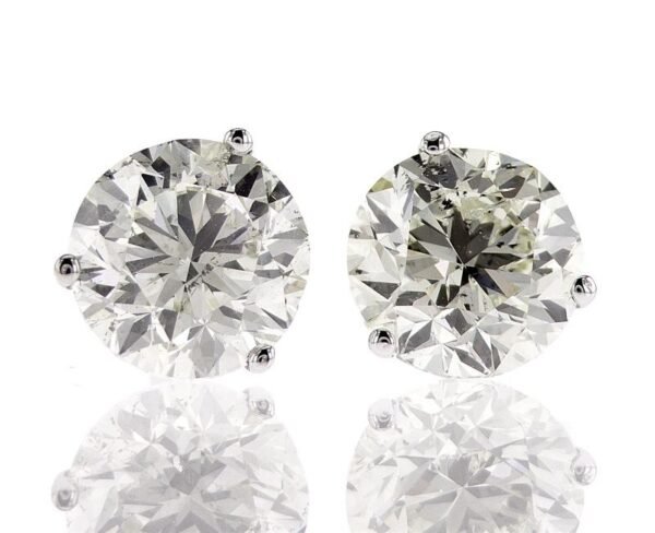 3-Prong Stud Earrings