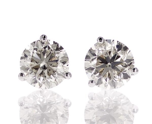 3-Prong Stud Earrings