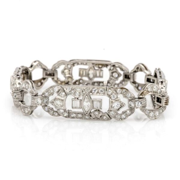 Antique Style Fashion Bracelet