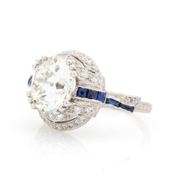 Antique Style Accented Ring Mounting
