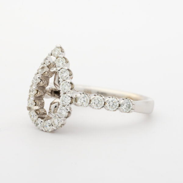 Fancy Shape Halo Ring Mounting