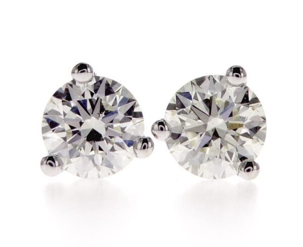 3-Prong Stud Earrings