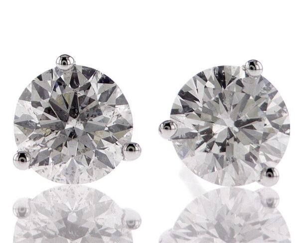 3-Prong Stud Earrings