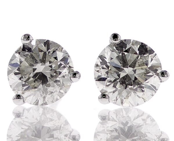 3-Prong Stud Earrings