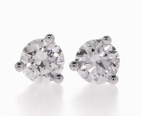 3-Prong Stud Earrings