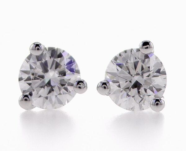 3-Prong Stud Earrings