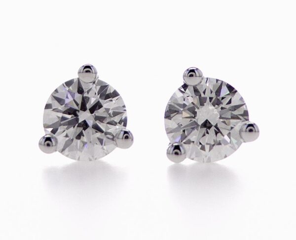 3-Prong Stud Earrings