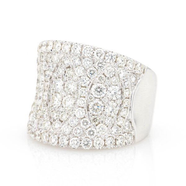 Diamond Fashion Band