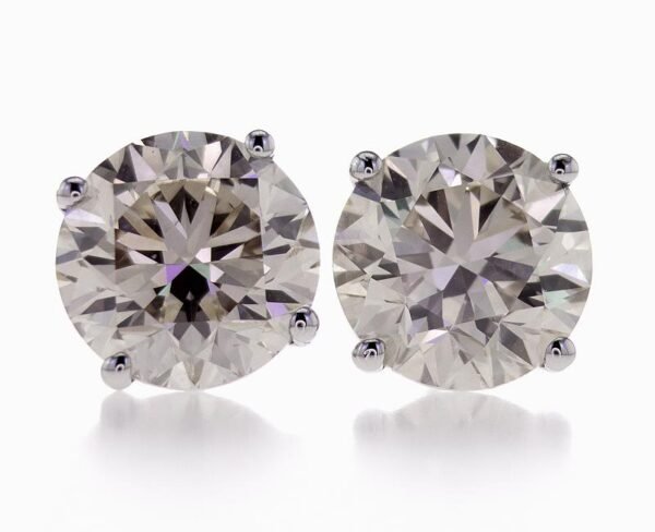 4-Prong Stud Earrings