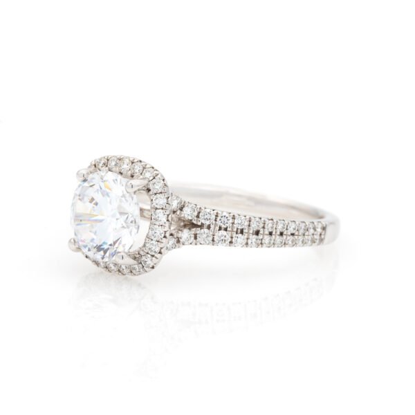Halo Ring Mounting