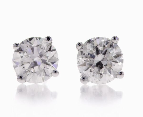 4-Prong Stud Earrings