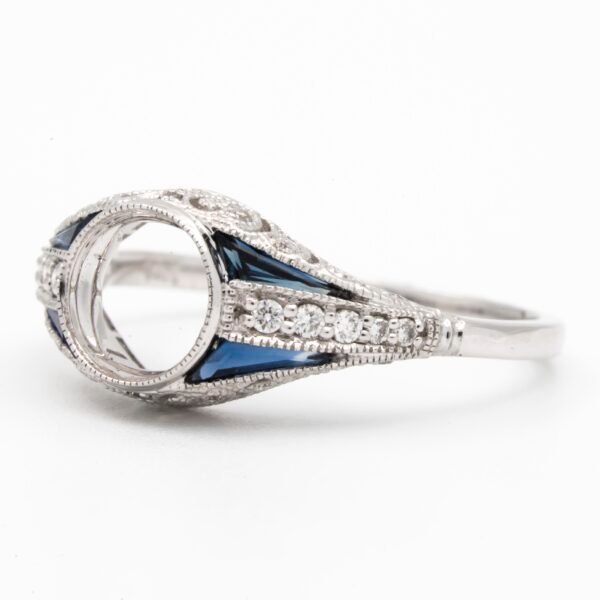 Antique Style Accented Ring