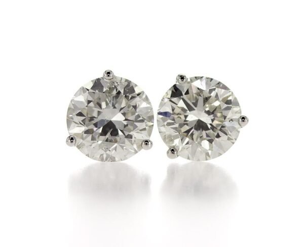 3-Prong Stud Earrings