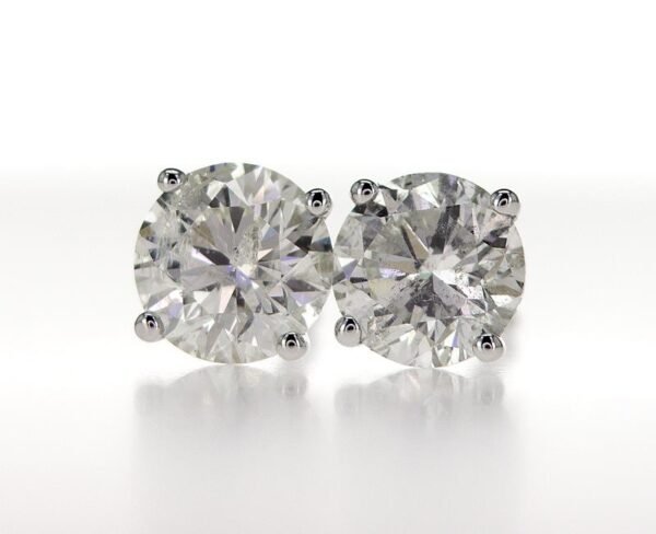 4-Prong Stud Earrings