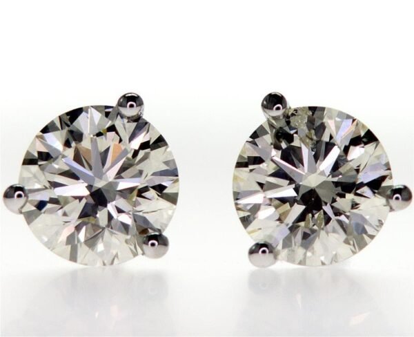 3-Prong Stud Earrings