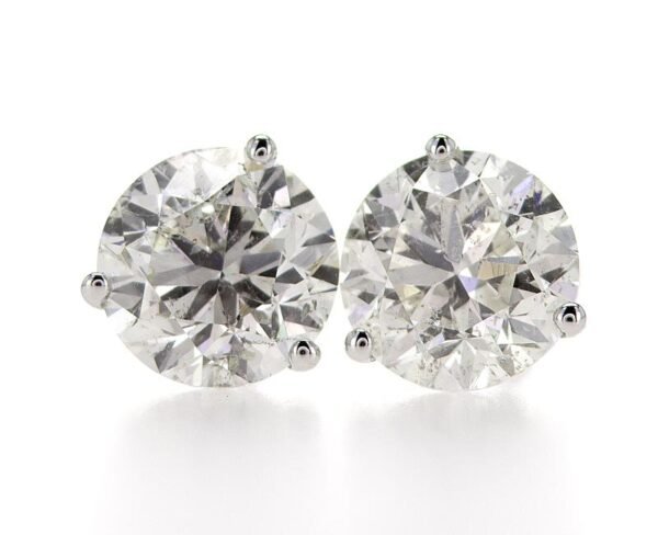 3-Prong Stud Earrings