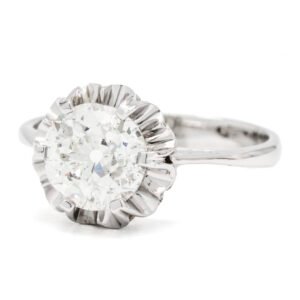 Antique Style Solitaire Ring