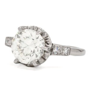 Antique Style Accented Ring
