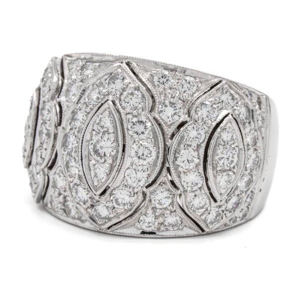Antique Style Fashion Band