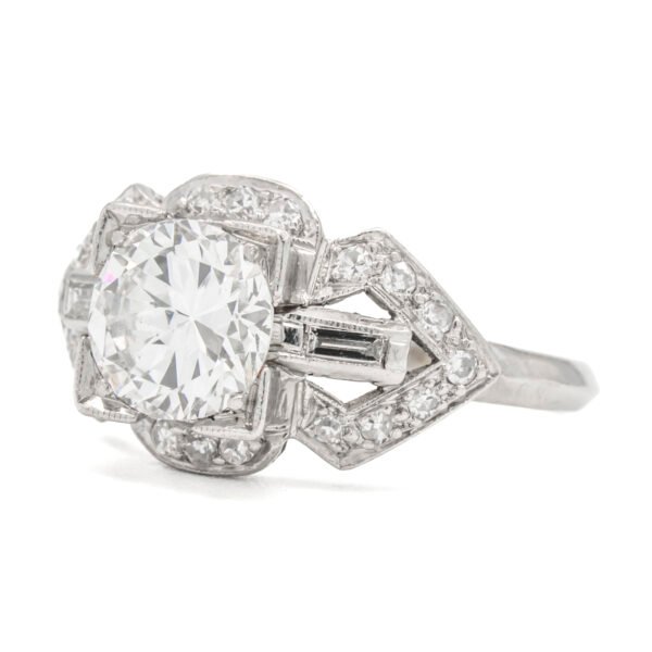 Antique Style Accented Ring
