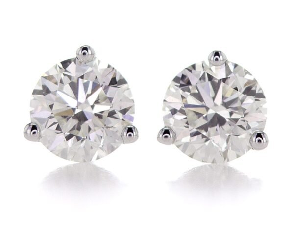 3-Prong Stud Earrings