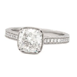 Antique Style Accented Ring